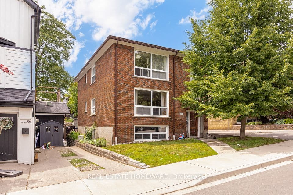 170 Wheeler Avenue, Toronto, ON M4L 3V4 – main photo