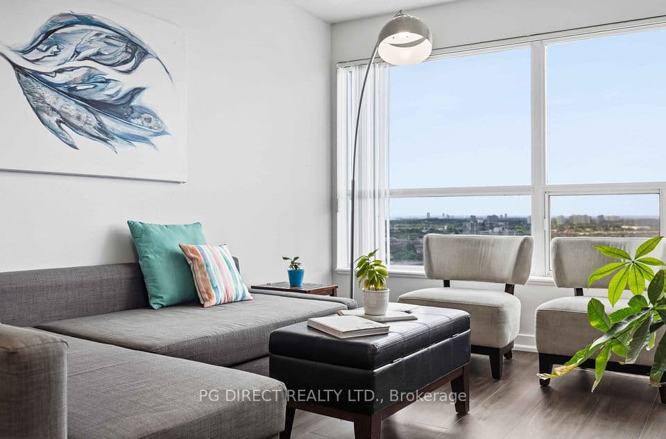 38 Lee Centre Drive 2716, Toronto, ON M1H 3J7 – main photo