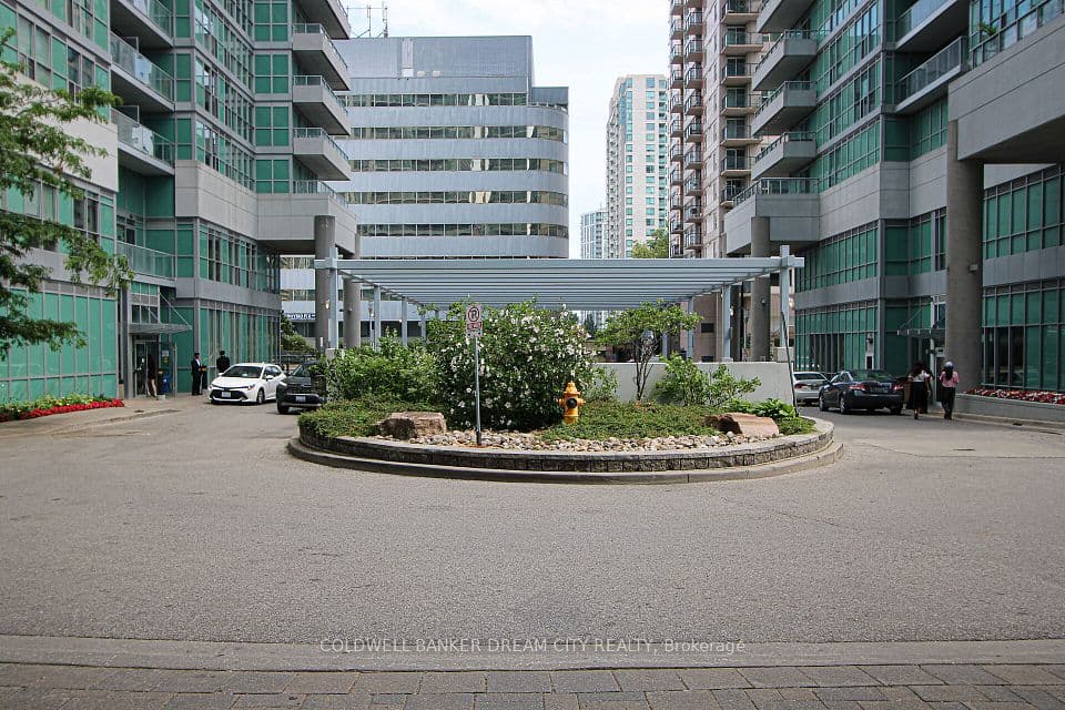 60 Town Centre Court 1106, Toronto, ON M1P 0B1 – main photo