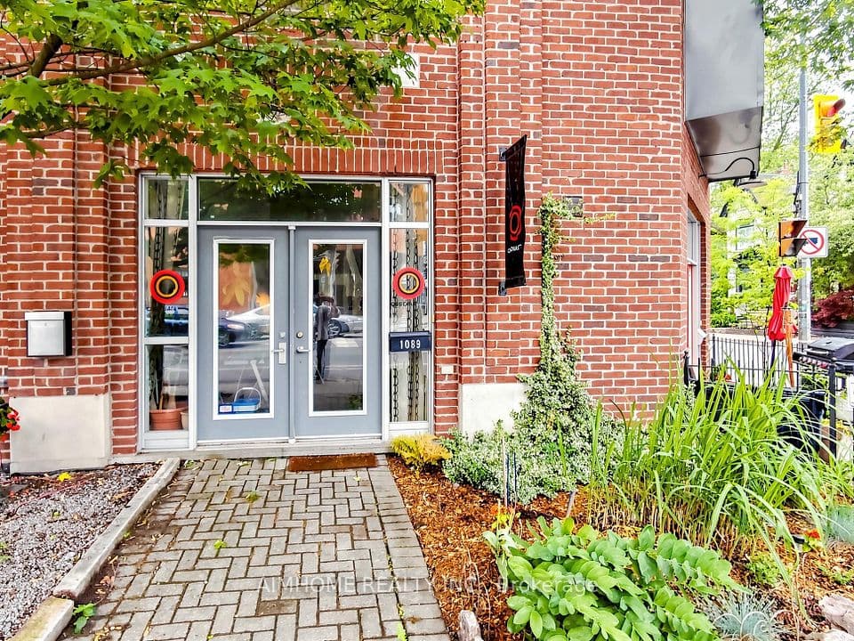 1089 Dundas Street E, Toronto, ON M4M 1R9 – photo 3