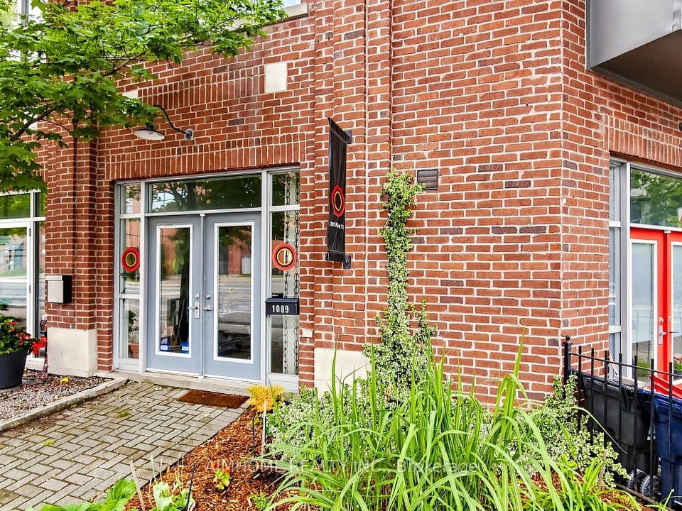 1089 Dundas Street E, Toronto, ON M4M 1R9 – photo 2