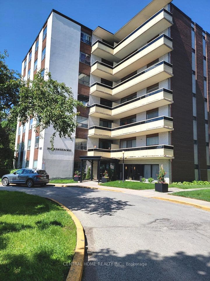 921 Midland Avenue 504, Toronto, ON M1K 4G2 – main photo
