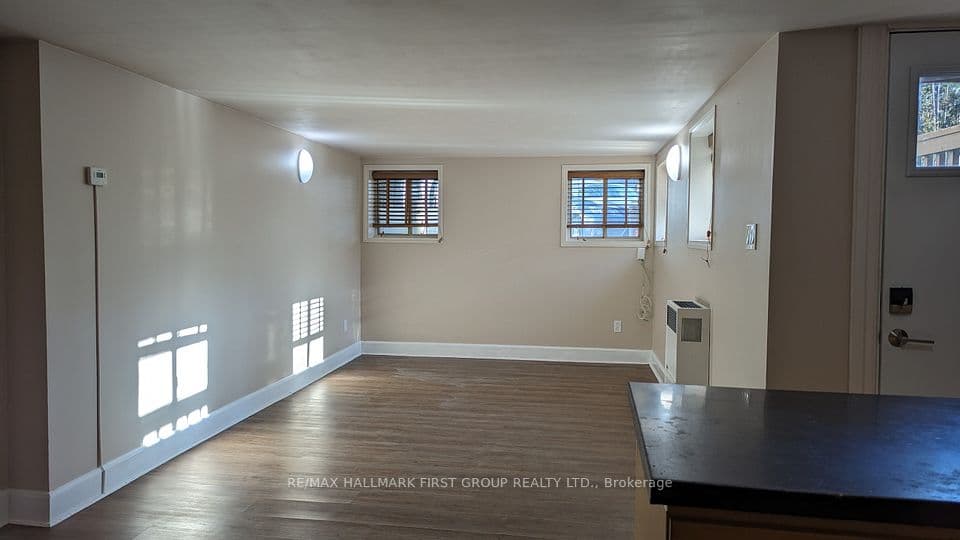 307 Greenwood Avenue, Toronto, ON M4L 2R6 – photo 3