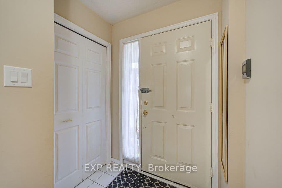 12 Staverton Court, Toronto, ON M1V 5G9 – photo 3