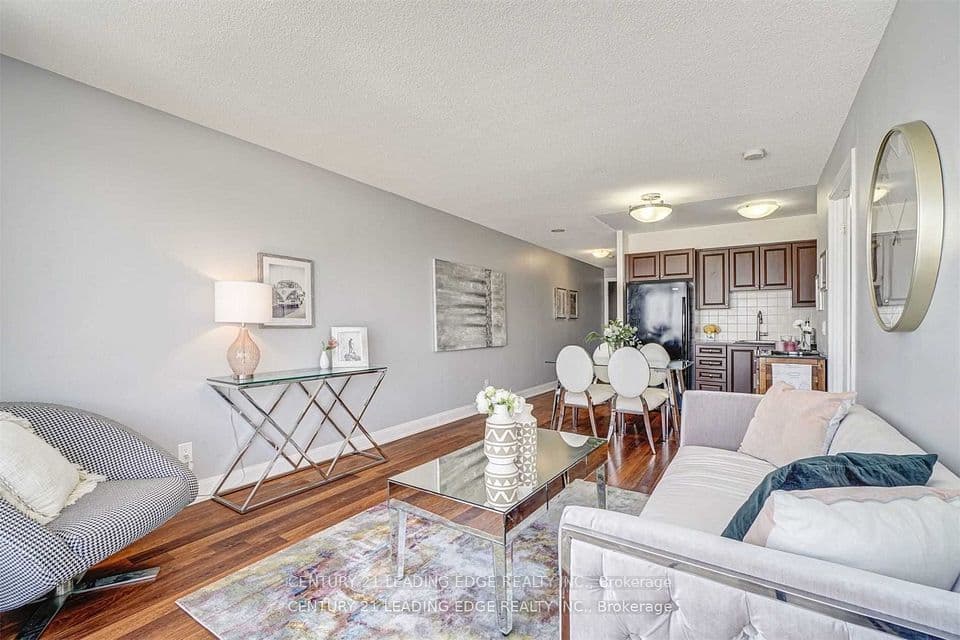 135 Village Green Square 2415, Toronto, ON M1S 0G4 – photo 2
