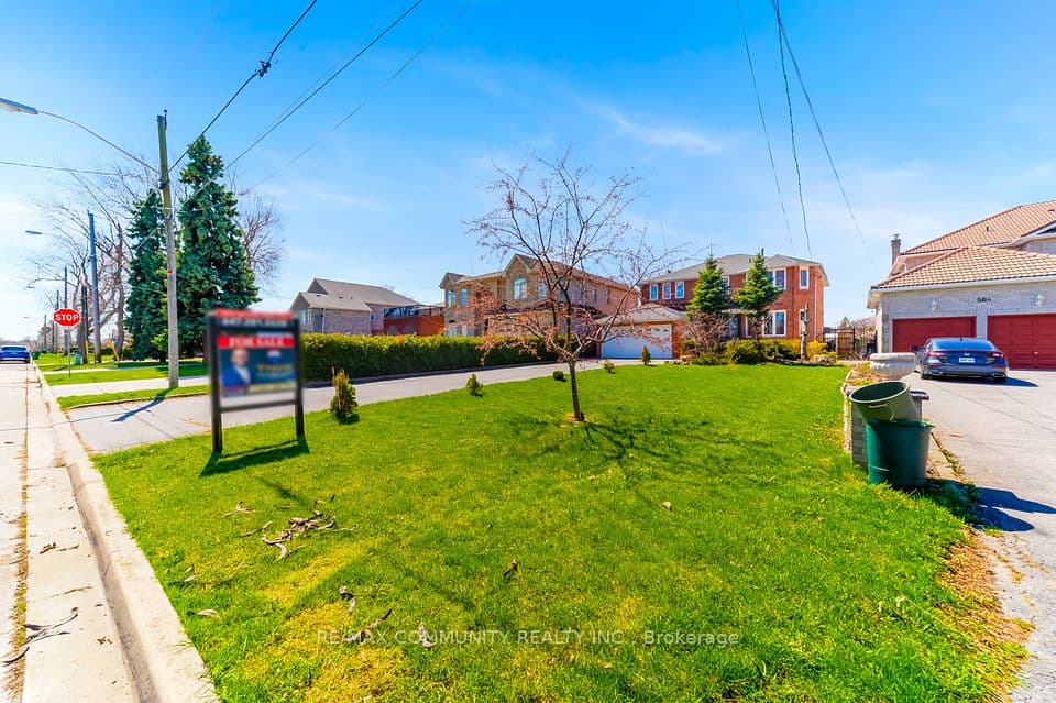 56 Cedar Brae Boulevard, Toronto, ON M1J 2K5 – photo 2