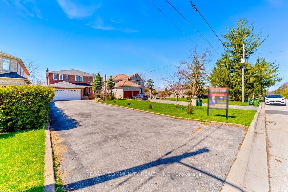 56 Cedar Brae Boulevard, Toronto, ON M1J 2K5 – main photo
