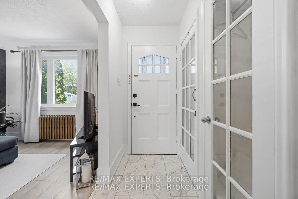 221 Clonmore Drive, Toronto, ON M1N 1Y4 – photo 2