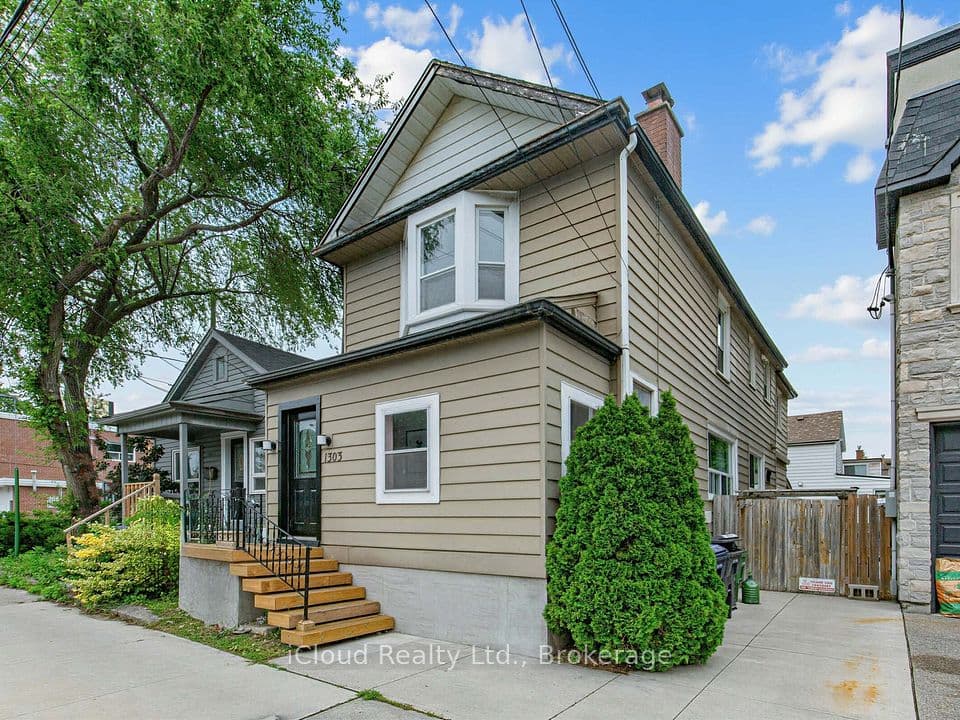 1303 Woodbine Avenue, Toronto, ON M4C 4E8 – main photo
