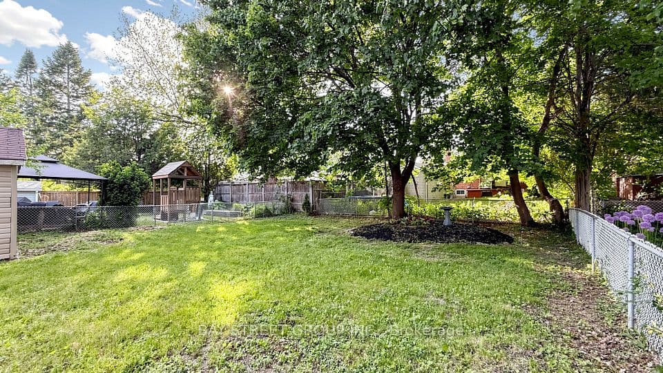 26 Innismore Crescent, Toronto, ON M1R 1C7 – photo 3