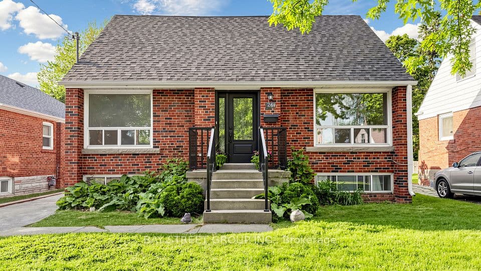 26 Innismore Crescent, Toronto, ON M1R 1C7 – main photo
