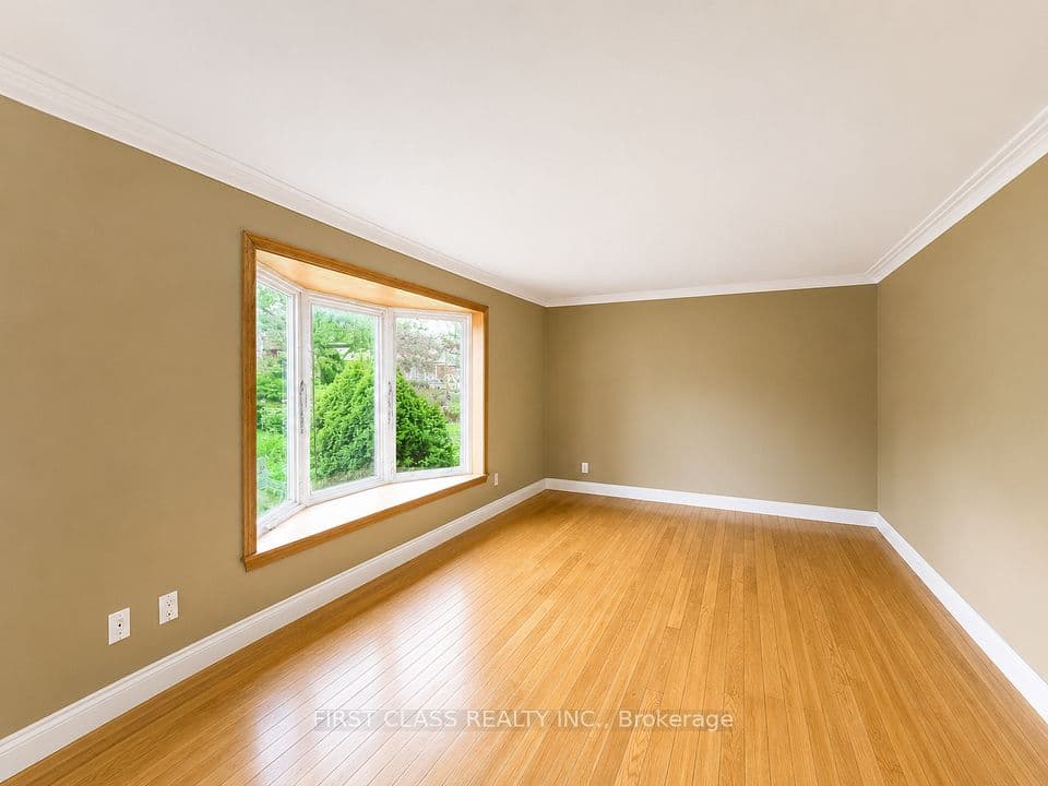 44 Scotia Avenue, Toronto, ON M1L 4E6 – photo 3
