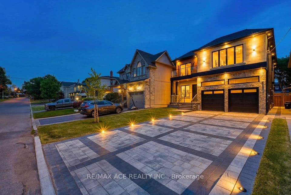 61 Harewood Avenue, Toronto, ON M1M 2R4 – photo 3