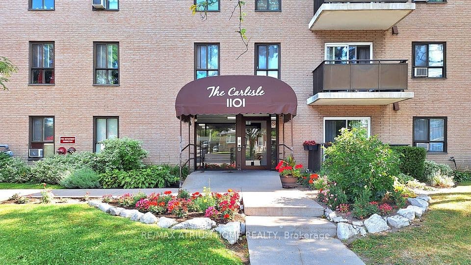 1101 Pharmacy Avenue 804, Toronto, ON M1R 2Y3 – photo 2