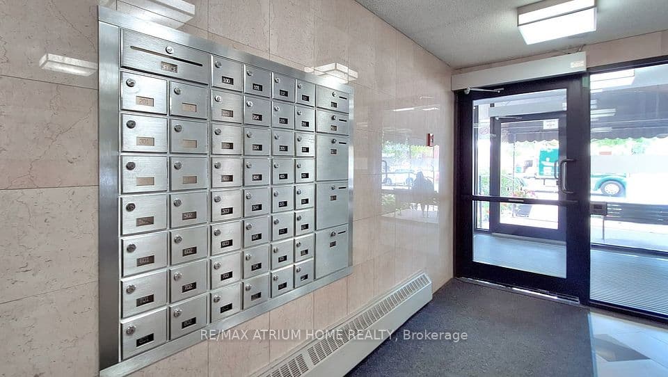 1101 Pharmacy Avenue 804, Toronto, ON M1R 2Y3 – photo 3