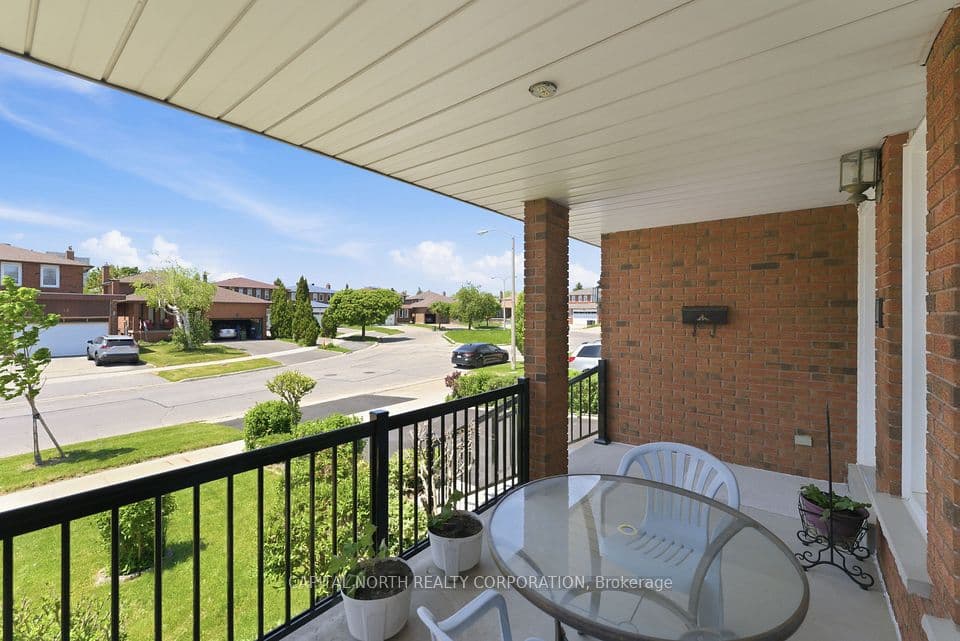 40 Birdwood Court, Toronto, ON M1W 3K2 – photo 3