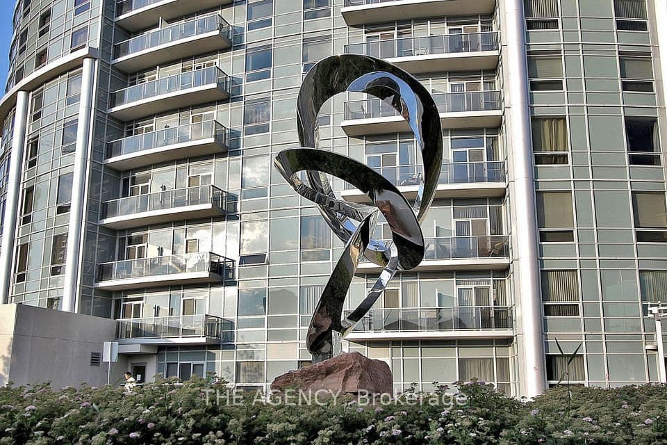 135 Village Green Square 1015, Toronto, ON M1S 0G4 – photo 3