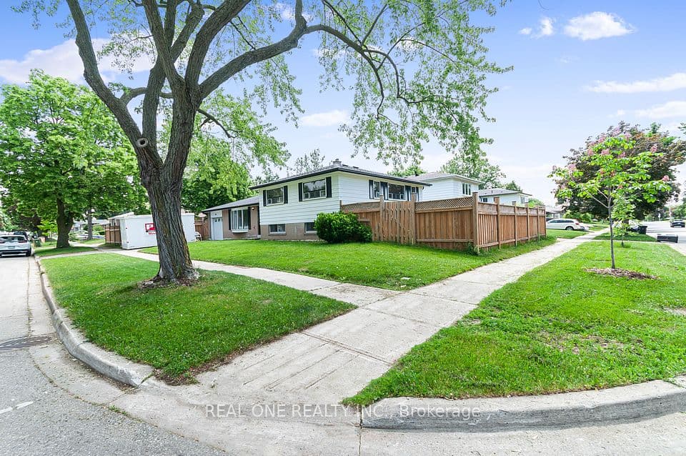 1 Grovenest Drive, Toronto, ON M1E 4J2 – photo 2