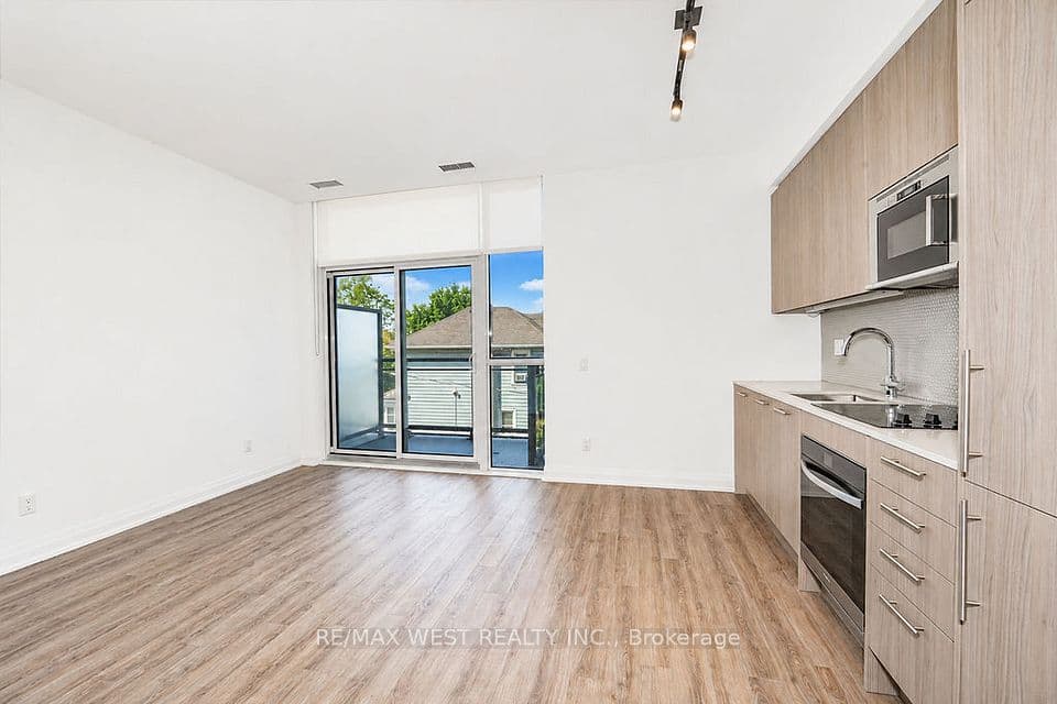 286 Main Street 215, Toronto, ON M4C 4X5 – photo 2