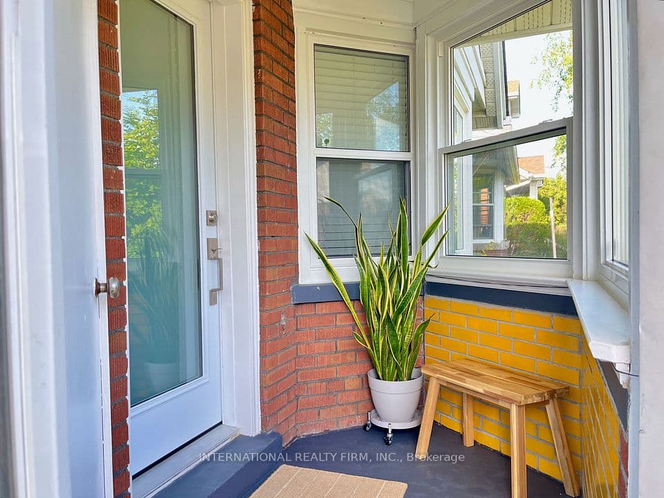 688 Sammon Avenue, Toronto, ON M4C 2E4 – main photo
