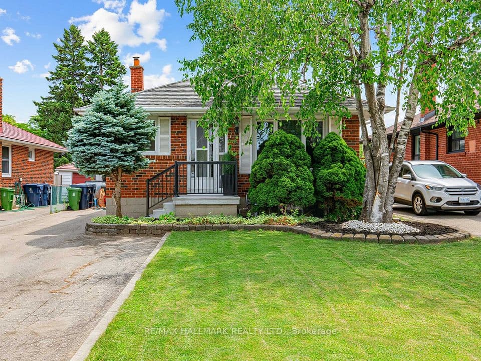 7 Penworth Road, Toronto, ON M1R 4P2 – photo 2