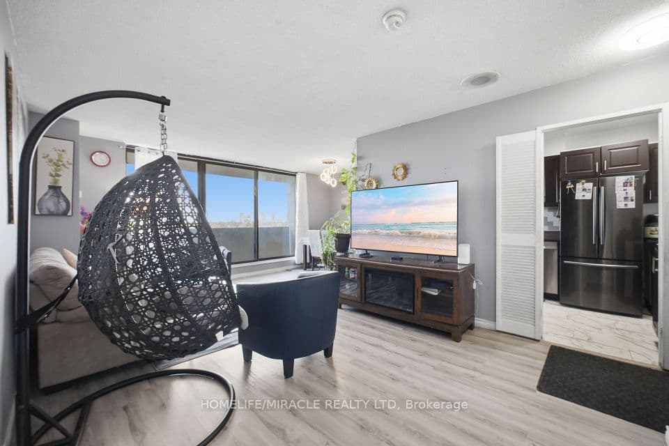 301 Prudential Drive 701, Toronto, ON M1P 4V3 – photo 2