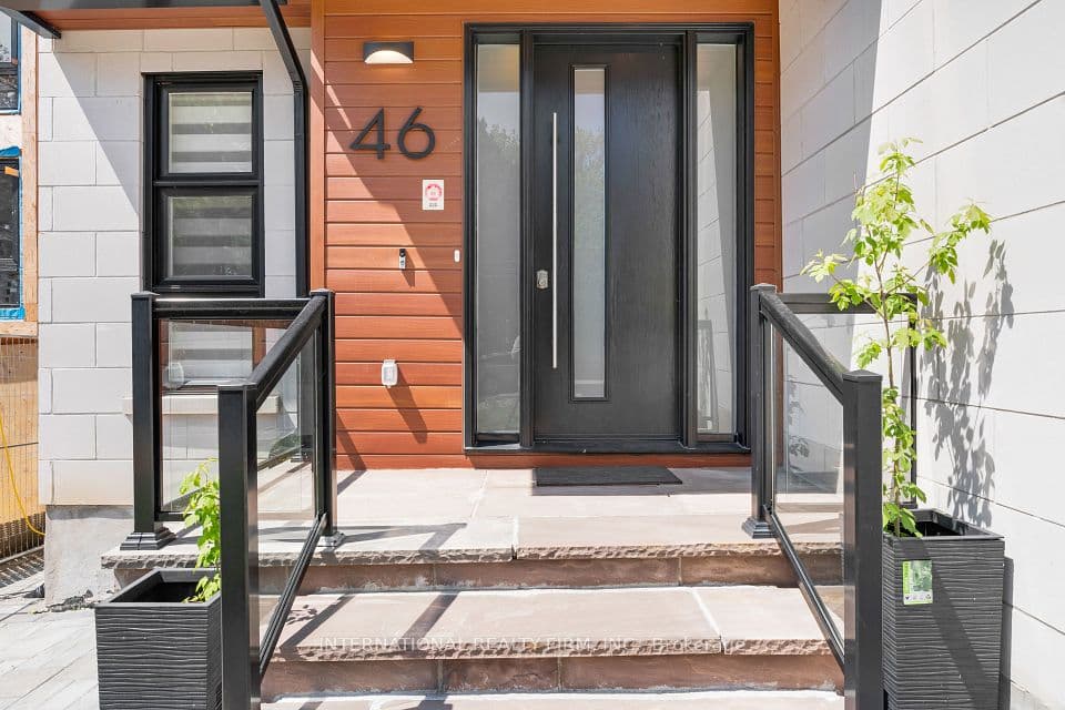 46 Sunnypoint Crescent, Toronto, ON M1M 1B9 – photo 3