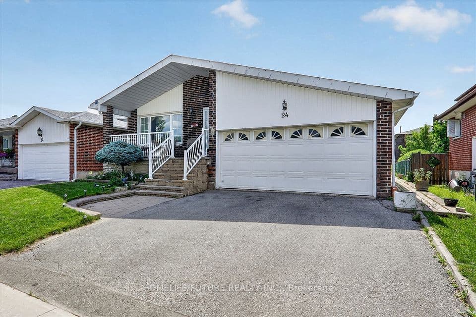24 Cleethorpes Boulevard, Toronto, ON M1S 3T3 – photo 2