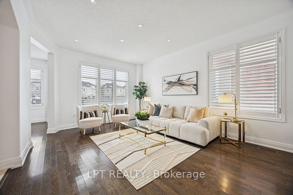 61 Minerva Avenue, Toronto, ON M1M 0C2 – photo 3