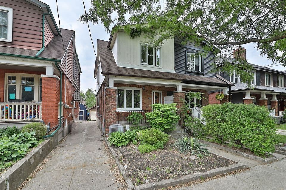 259 Wolverleigh Boulevard, Toronto, ON M4C 1S3 – main photo