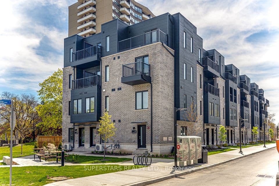 31 Calamint Lane, Toronto, ON M1W 2H1 – main photo