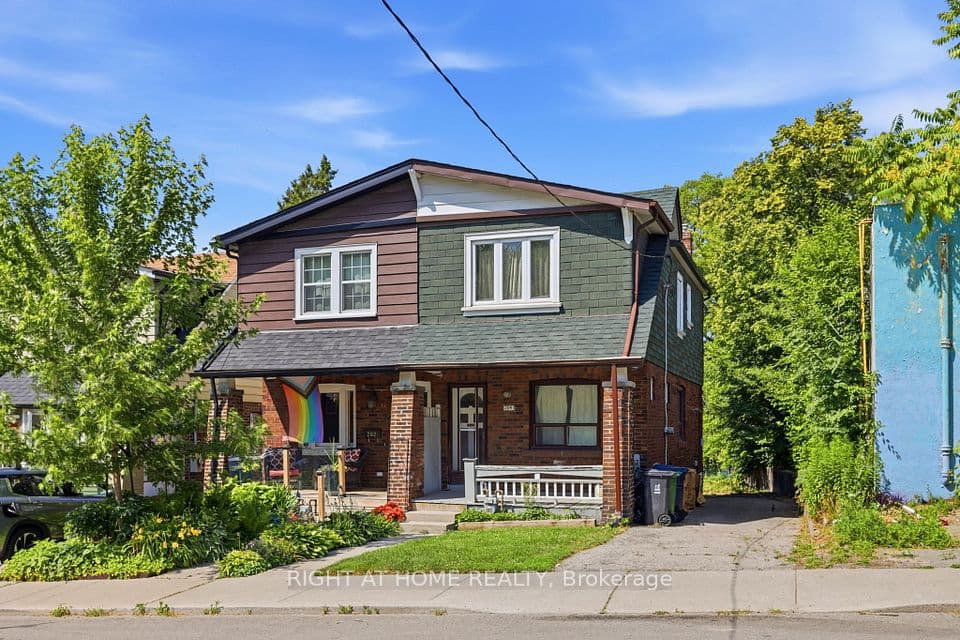 204 Highfield Road, Toronto, ON M4L 2V3 – photo 2
