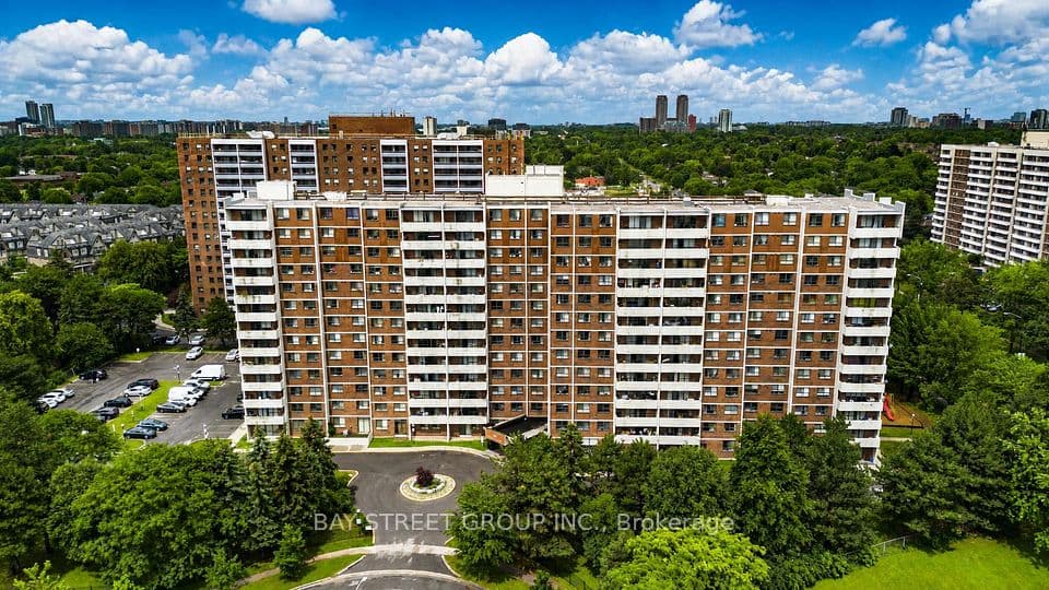 10 Stonehill Court 1207, Toronto, ON M1W 2X8 – photo 2