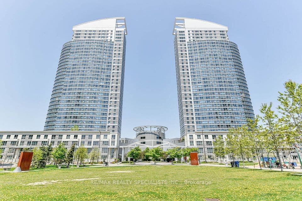 38 Lee Centre Drive 2803, Toronto, ON M1H 3J7 – photo 2