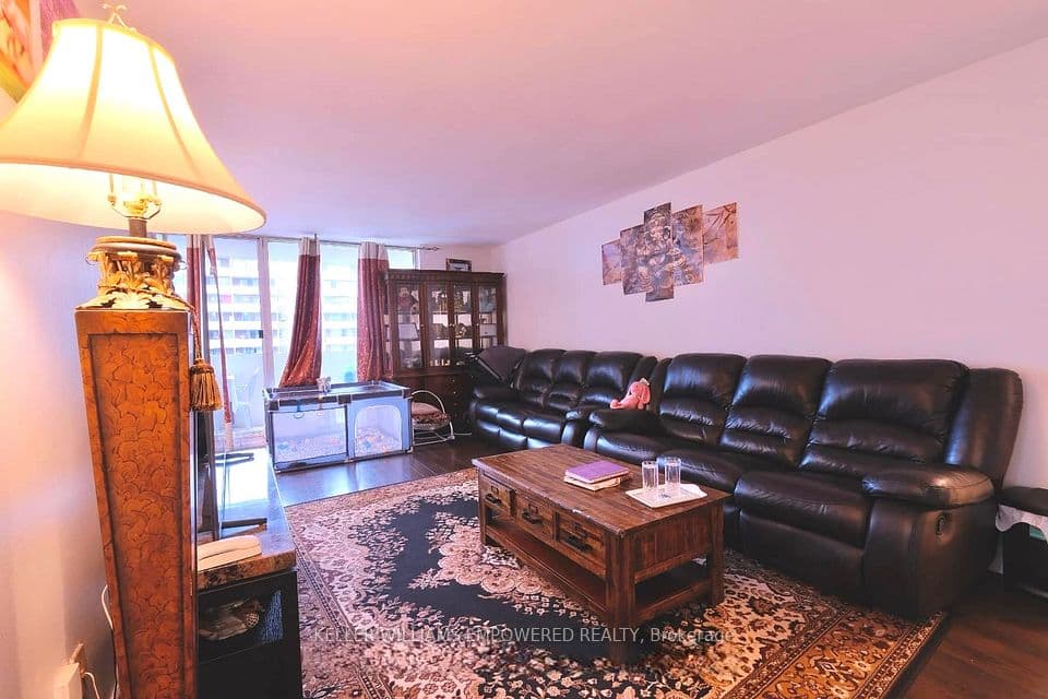 1 Massey Square 2603, Toronto, ON M4C 5L4 – photo 3