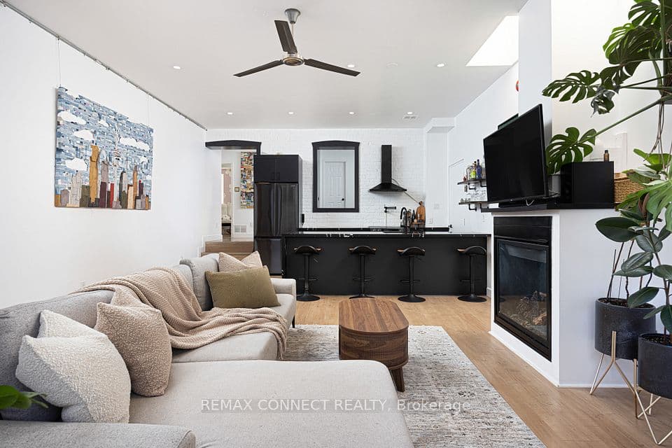 99 Coleman Avenue 106, Toronto, ON M4C 1P8 – main photo