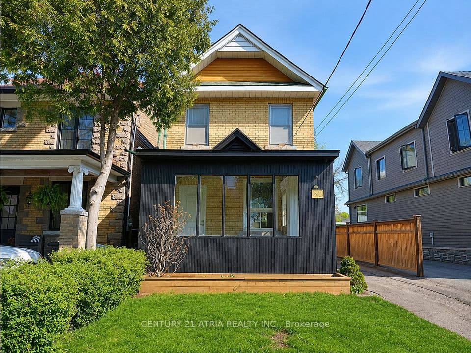 32 Rosevear Avenue, Toronto, ON M4C 1Z3 – photo 2
