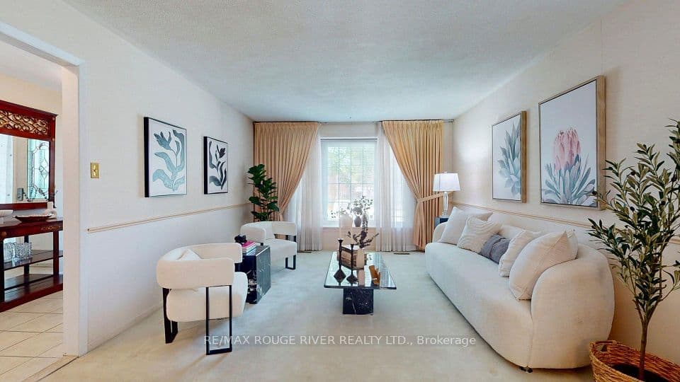 33 Pepper Tree Drive, Toronto, ON M1C 1Y5 – photo 3