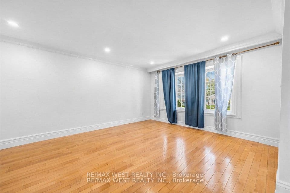 578 Bellamy Road N, Toronto, ON M1H 1G4 – photo 3