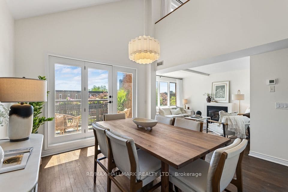1941 Queen Street E 305, Toronto, ON M4L 1H7 – main photo