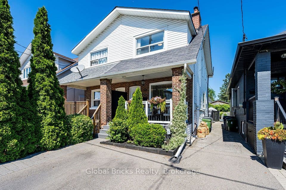 19 Elward Boulevard, Toronto, ON M1L 3L1 – main photo