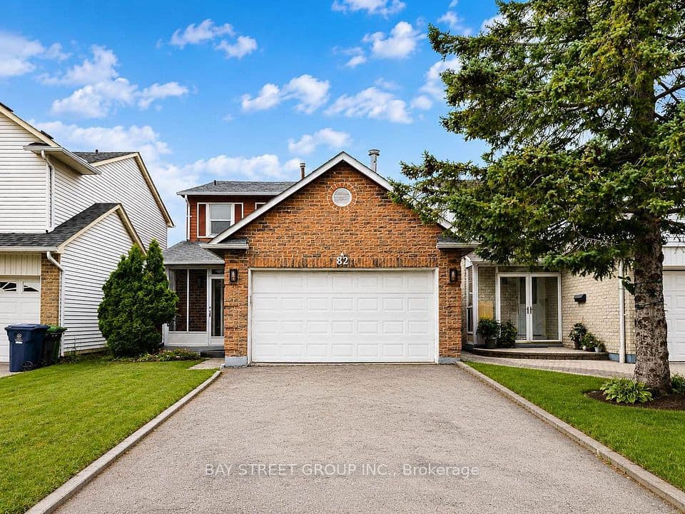 82 Radwell Crescent, Toronto, ON M1V 2J5 – main photo