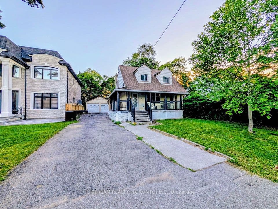 34 Fairwood Crescent, Toronto, ON M1E 3T3 – main photo