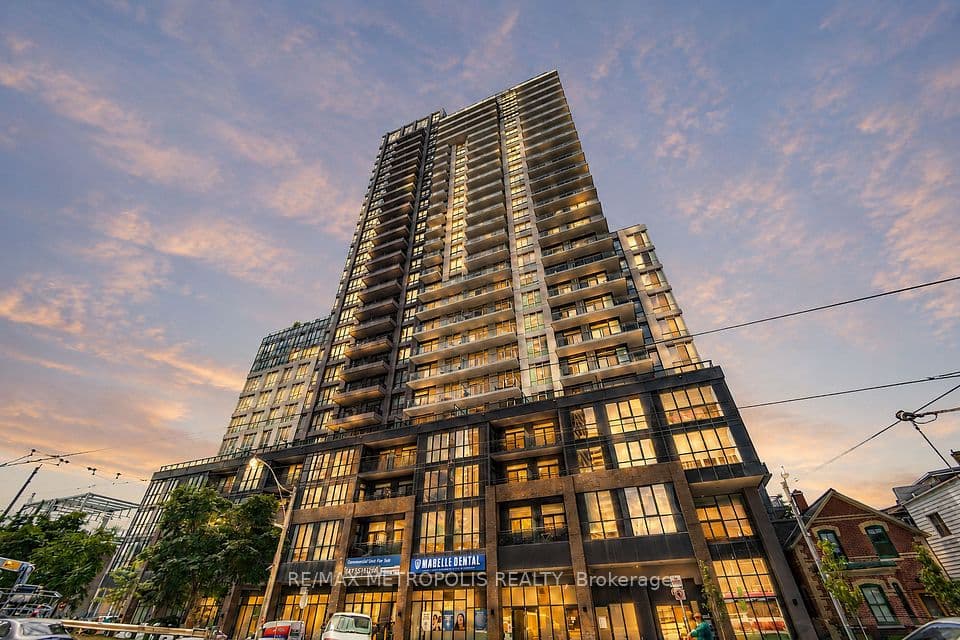 286 Main Street 421, Toronto, ON M4C 0B3 – main photo