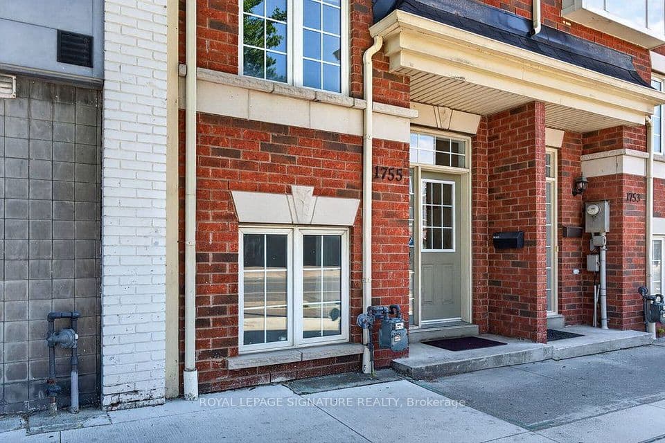 1755 Danforth Avenue, Toronto, ON M4C 1J1 – photo 3