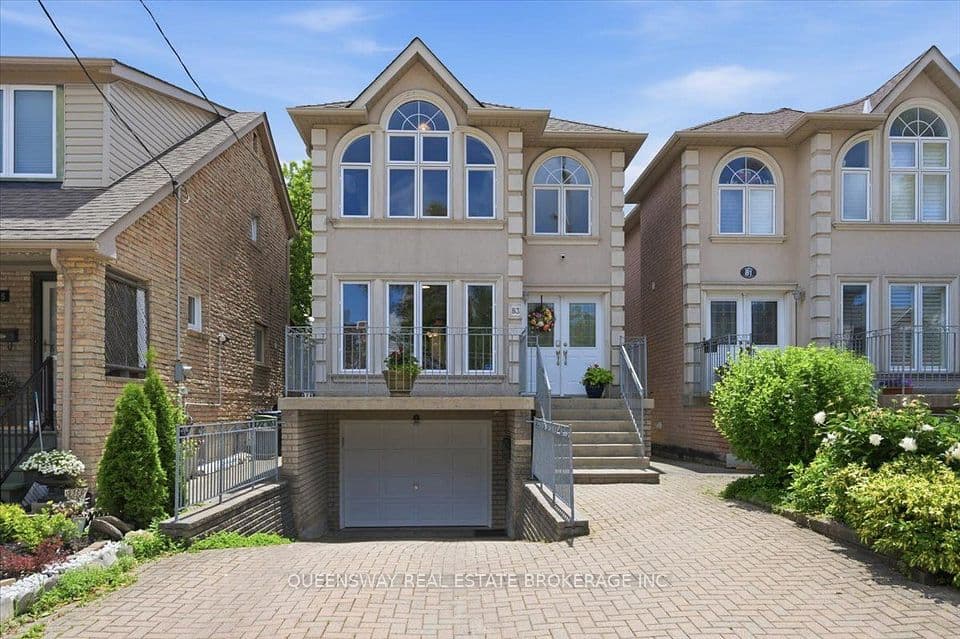 83 Floyd Avenue, Toronto, ON M4K 2B3 – main photo