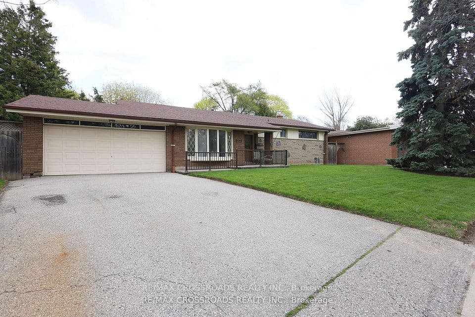 83 Pegasus Trail, Toronto, ON M1G 3N8 – main photo
