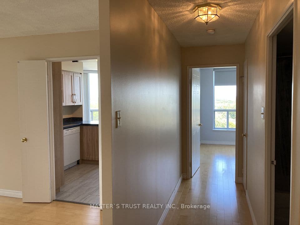 410 Mclevin Avenue 803, Toronto, ON M1B 5J5 – photo 3