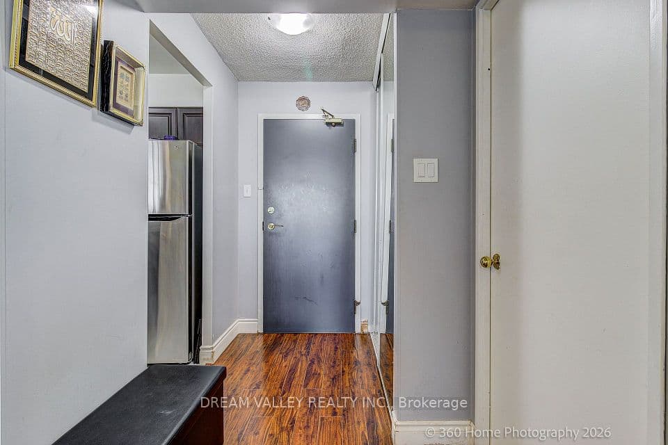 330 Mccowan Road 811, Toronto, ON M1J 3N3 – photo 3