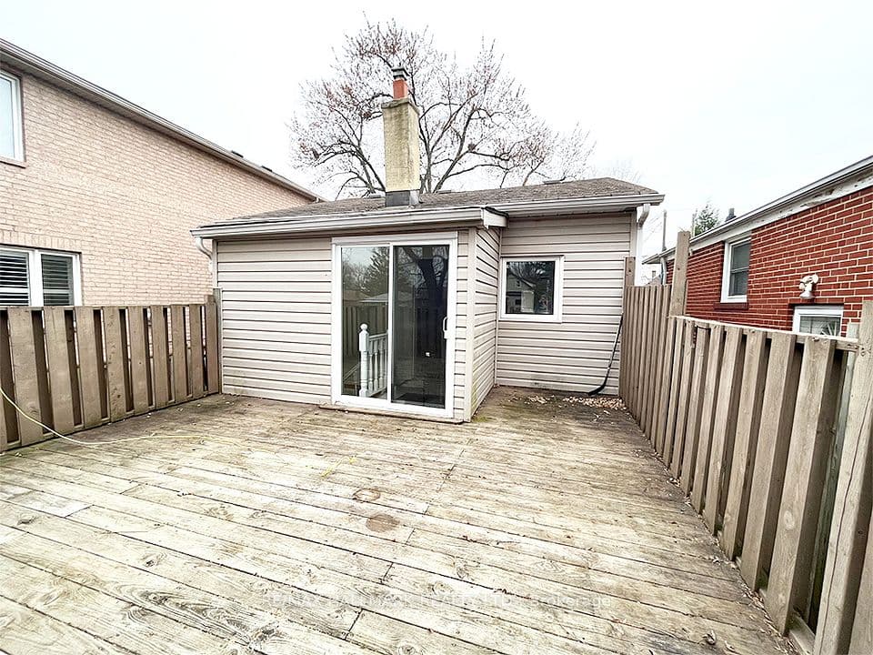 67 Claremore Avenue, Toronto, ON M1N 3S1 – photo 3